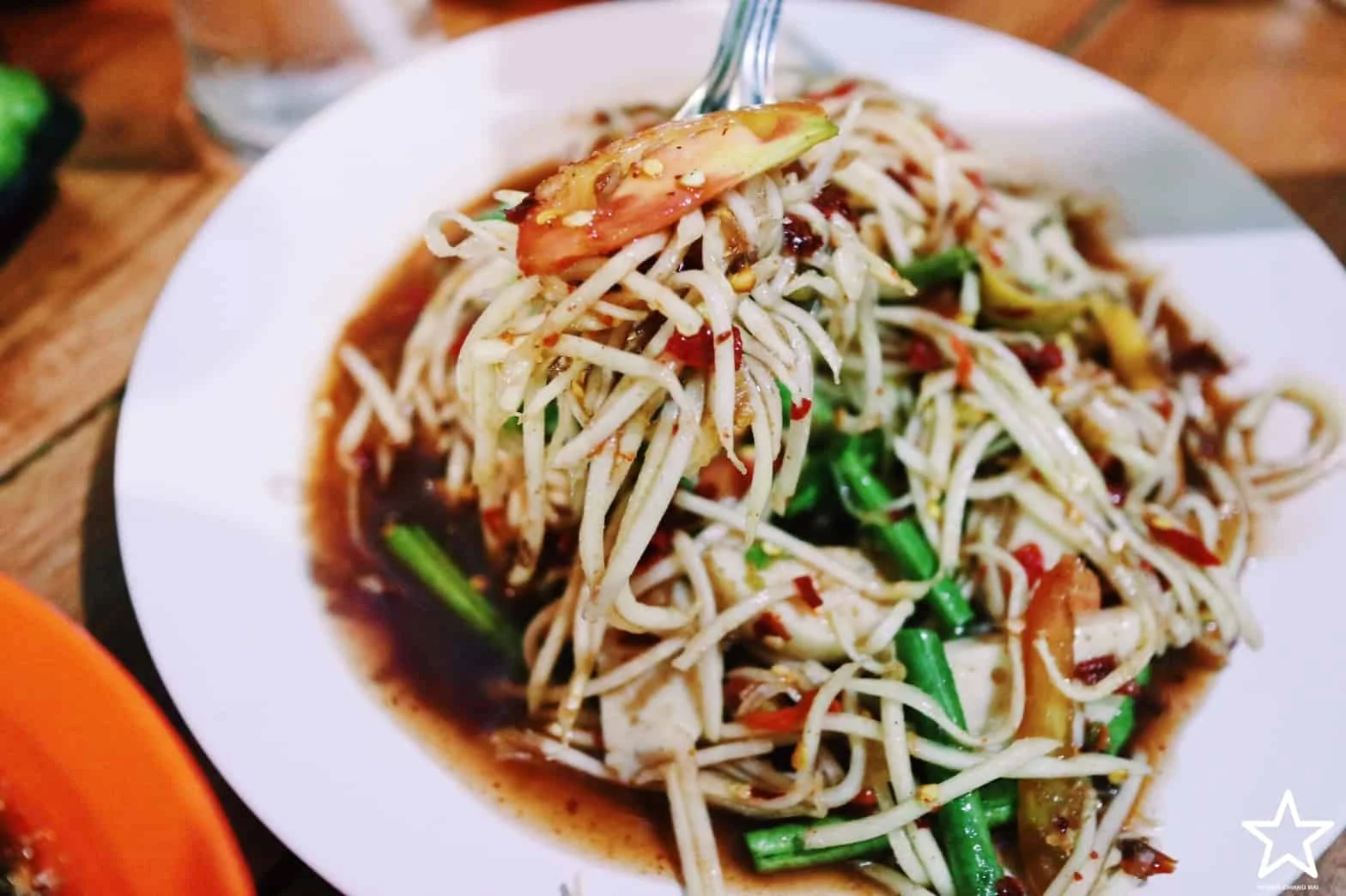 ส้มตำ สันติธรรม
