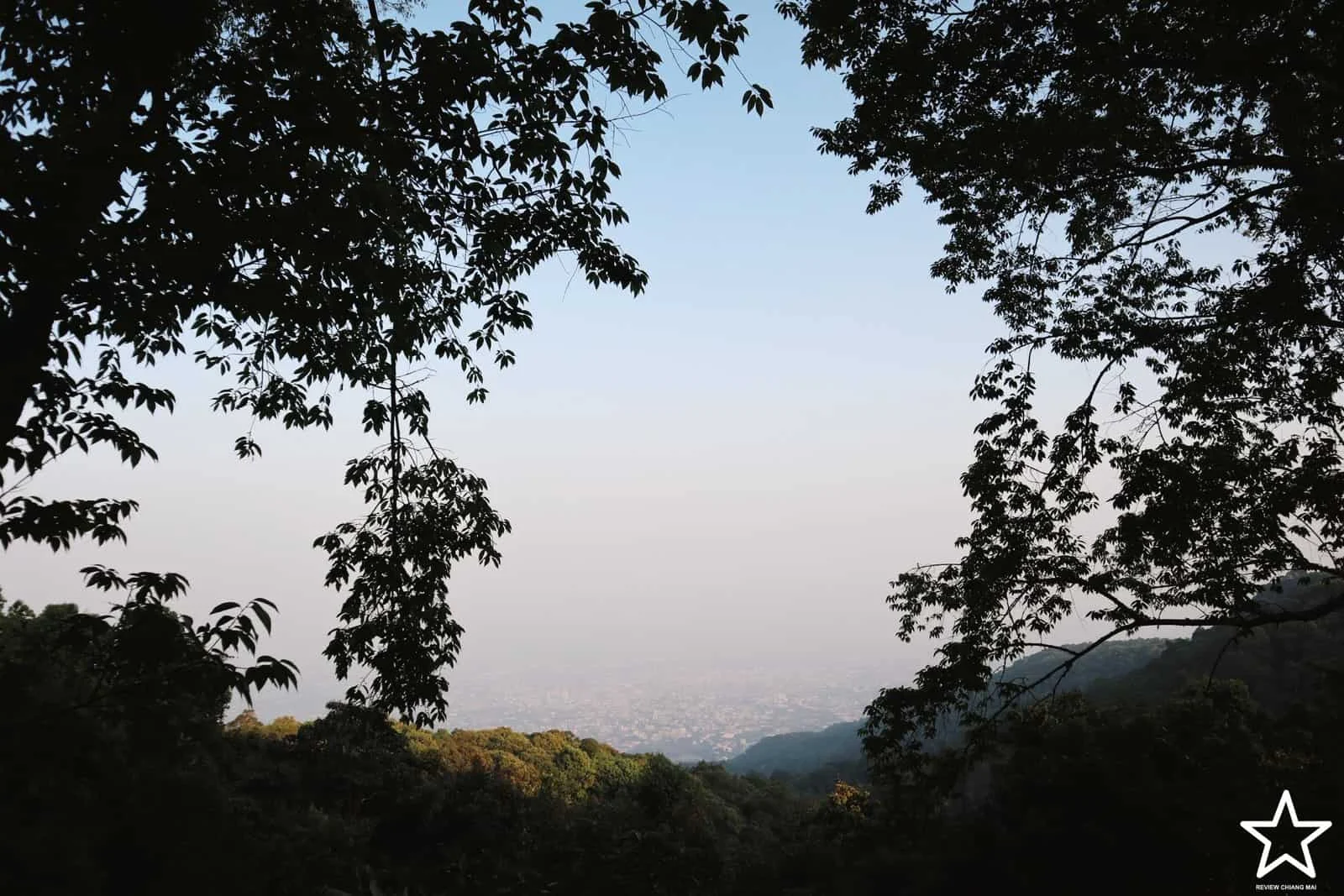 ลานกางเต็นท์ดอยปุย