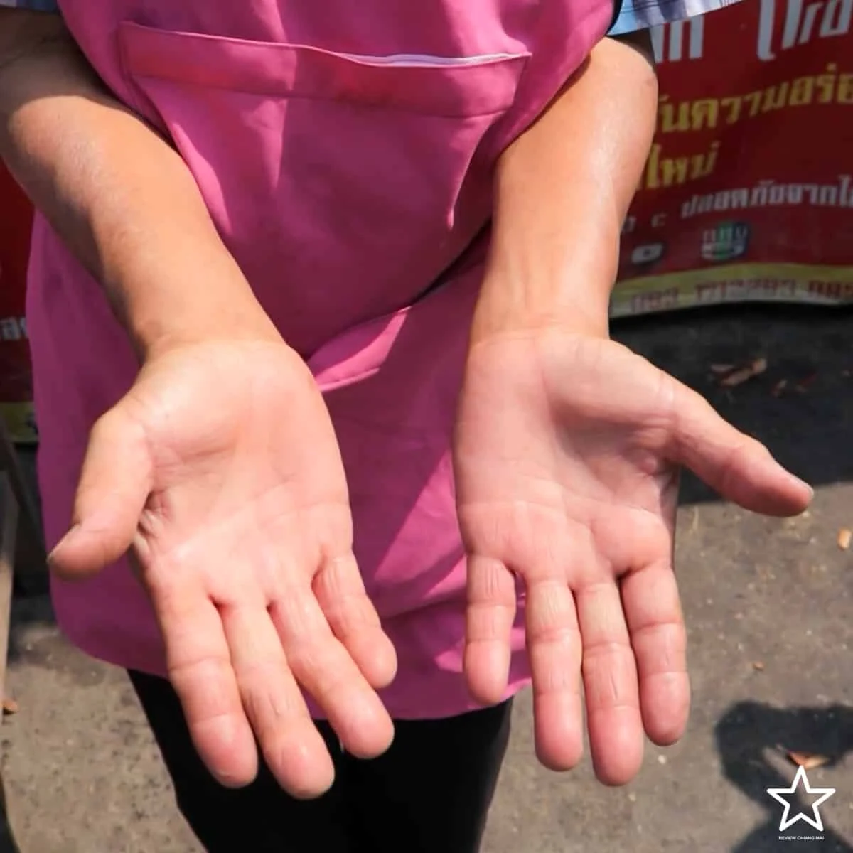 นายขัน ไก่ทอดมือเหล็ก นายขัน ไก่ทอดมือเหล็ก
