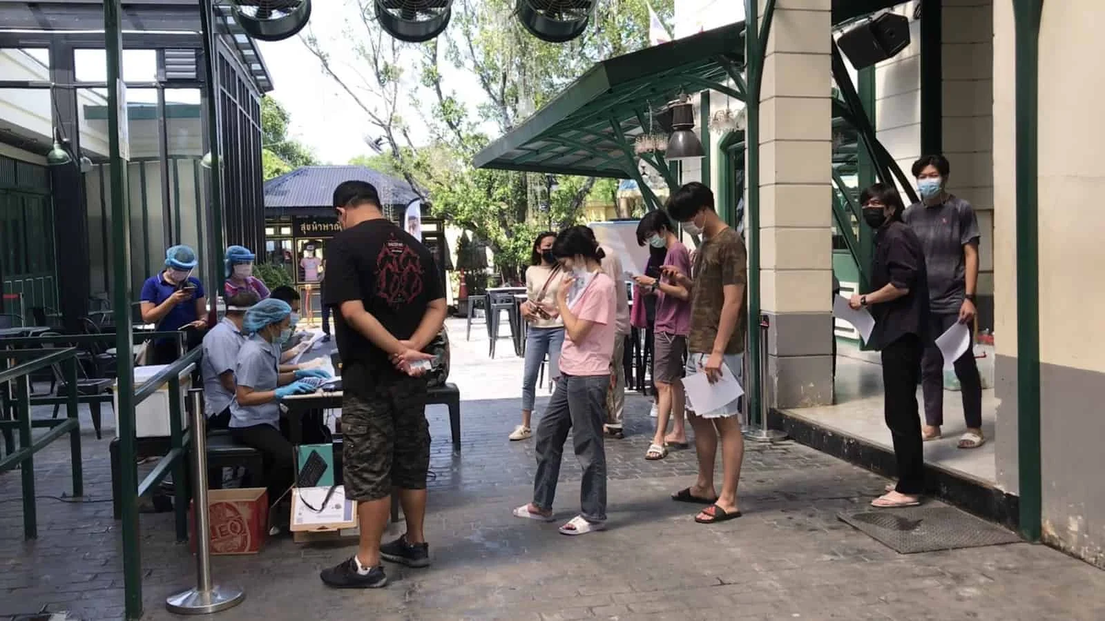 royals-covid19-thachang-chiangmai royals-covid19-thachang-chiangmai
