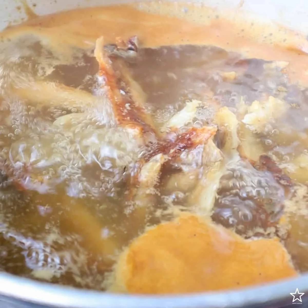 แกงผักหวานใส่ไข่มดแดง