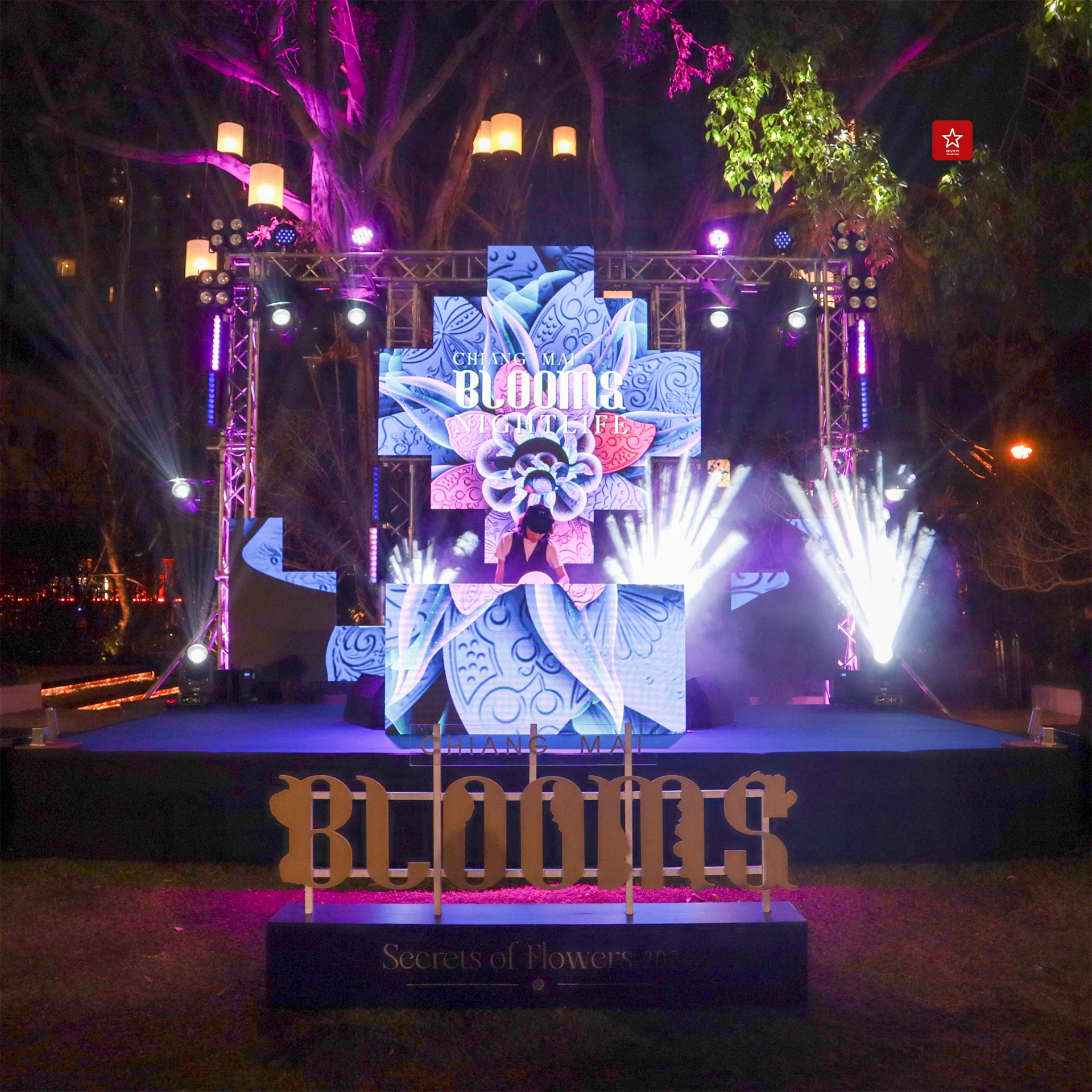 Chiang Mai Blooms Nightlife