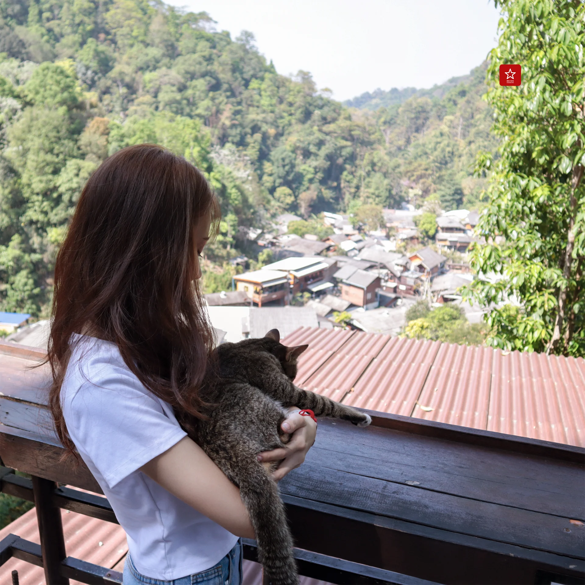 รถตู้แม่กำปองน้ำพุร้อนสันกำแพง