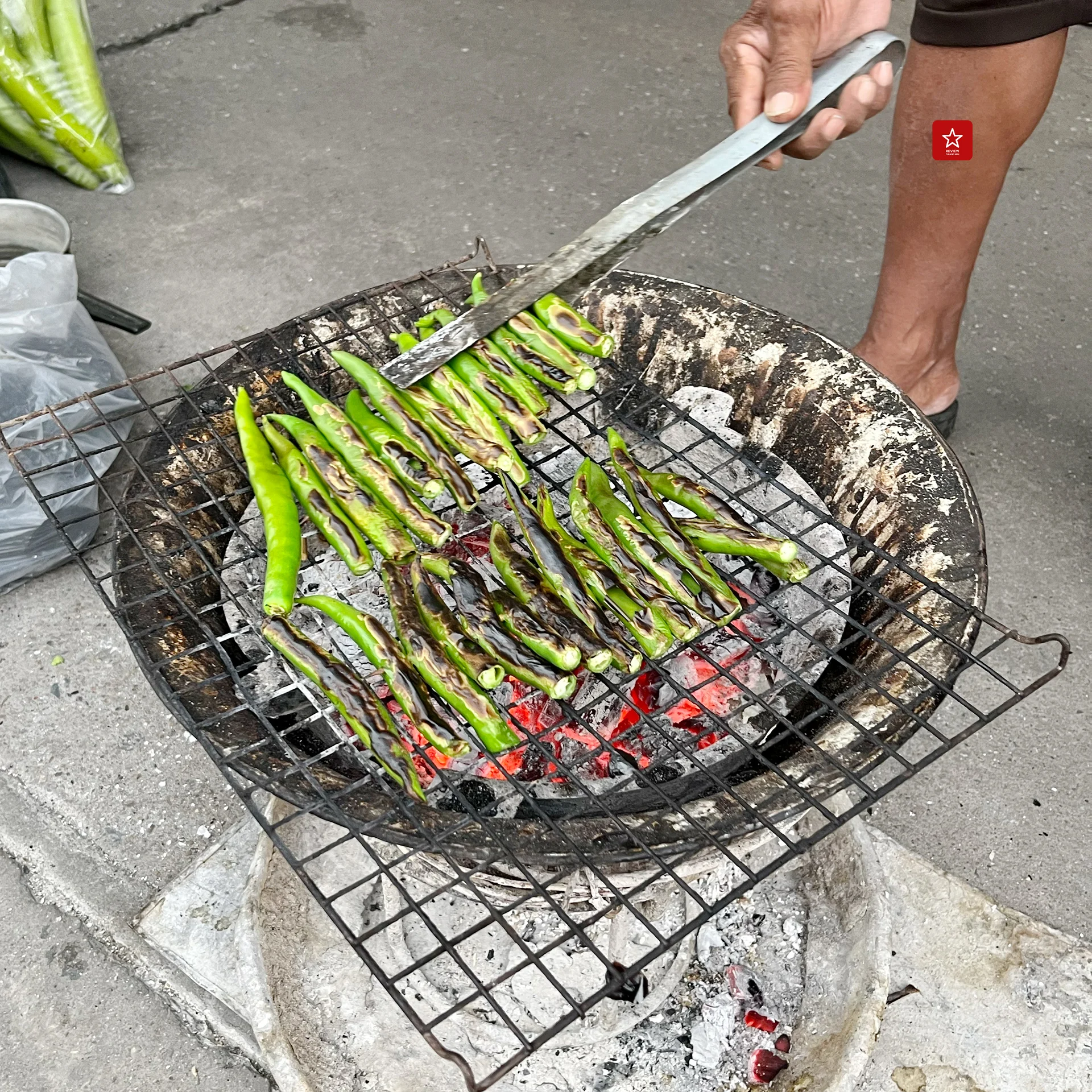 ตลาดช้างเผือก