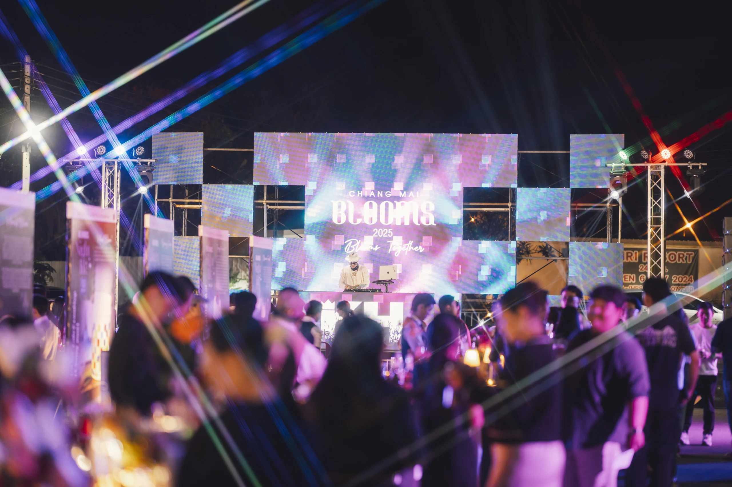 เซอร์ไพรส์ในงาน Chiang Mai Blooms Nightlife